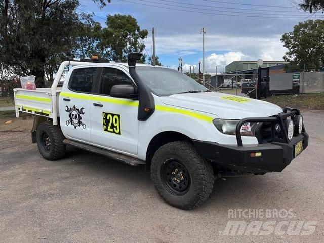 Ford Ranger Nakladacia/sklápacia bočnica