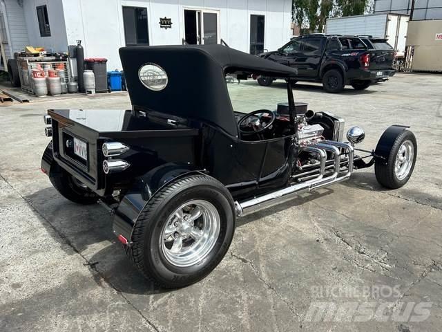 Ford T Bucket Automobily