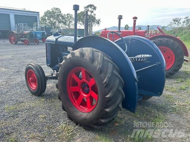 Fordson  Stavebníctvo - ostatné