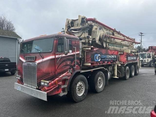 Freightliner  Nákladné autá s čerpadlami betónu