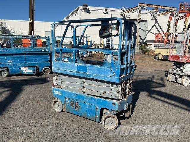 Genie GS-1930 Nožnicové zdvíhacie plošiny