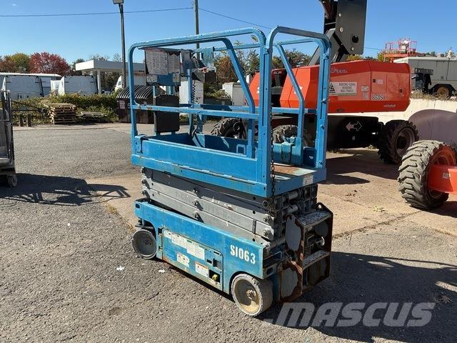 Genie GS-1930 Nožnicové zdvíhacie plošiny