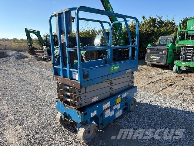 Genie GS-1930 Nožnicové zdvíhacie plošiny