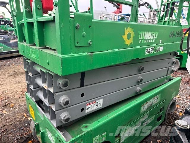 Genie GS-1930 Nožnicové zdvíhacie plošiny