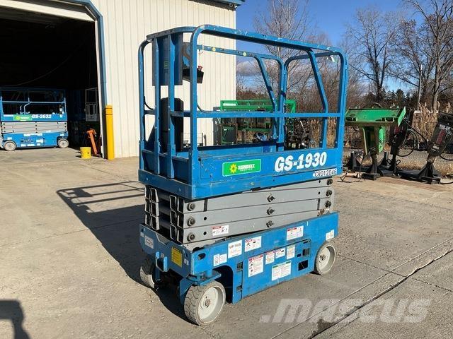 Genie GS-1930 Nožnicové zdvíhacie plošiny