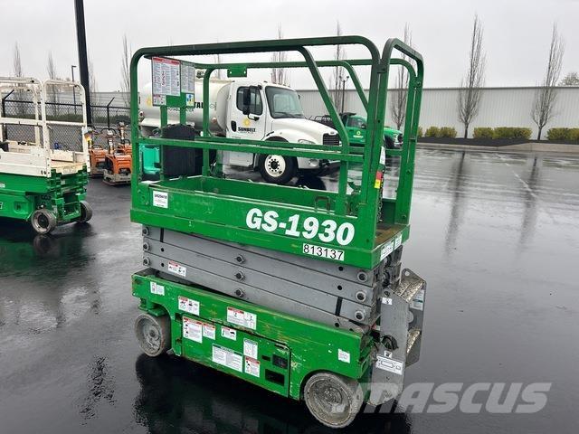 Genie GS-1930 Nožnicové zdvíhacie plošiny