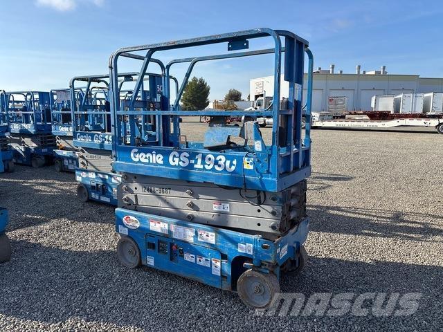 Genie GS-1930 Nožnicové zdvíhacie plošiny