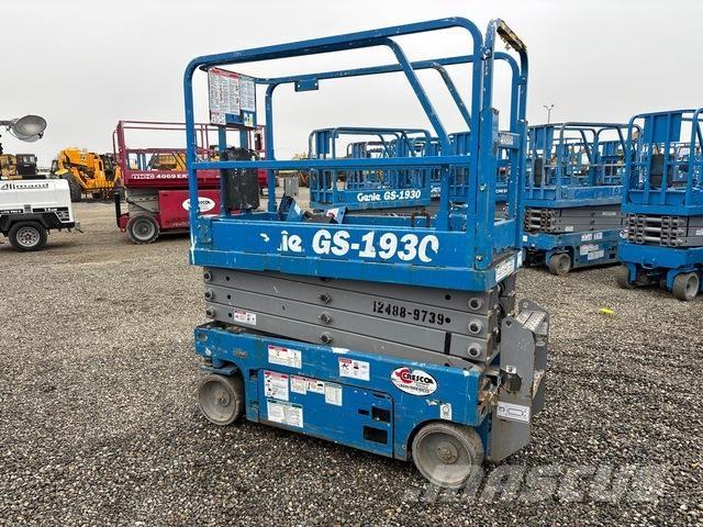 Genie GS-1930 Nožnicové zdvíhacie plošiny