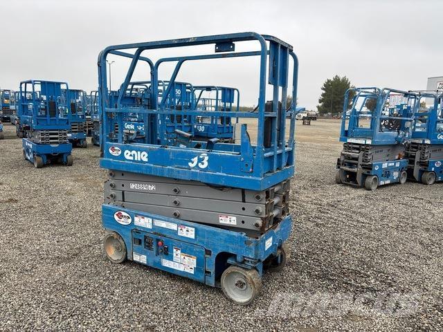 Genie GS-1930 Nožnicové zdvíhacie plošiny