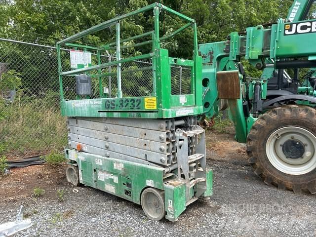 Genie GS-3232 Nožnicové zdvíhacie plošiny