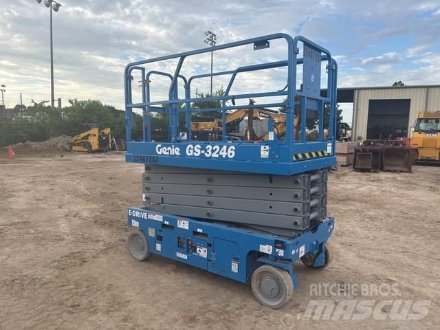 Genie GS-3246 Nožnicové zdvíhacie plošiny