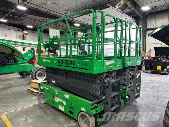 Genie GS-3246 Nožnicové zdvíhacie plošiny