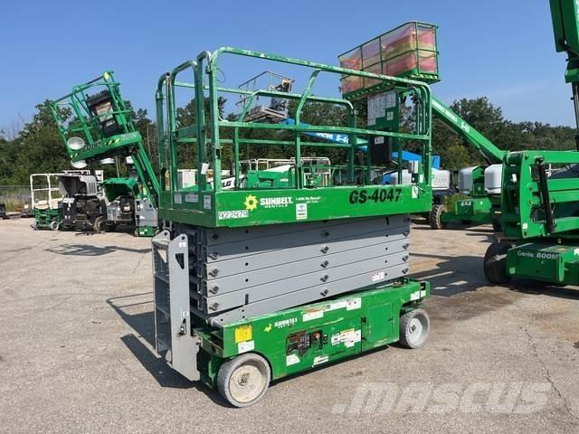 Genie GS-4047 Nožnicové zdvíhacie plošiny