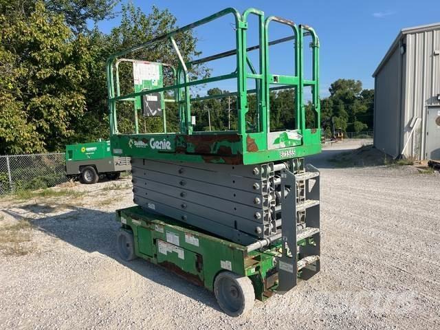 Genie GS-4047 Nožnicové zdvíhacie plošiny