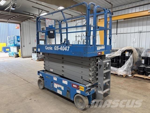 Genie GS-4047 Nožnicové zdvíhacie plošiny