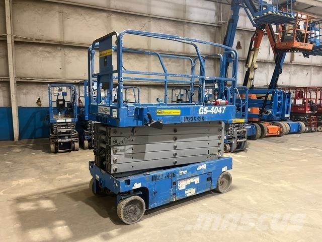 Genie GS-4047 Nožnicové zdvíhacie plošiny