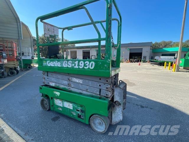 Genie GS1930 Nožnicové zdvíhacie plošiny