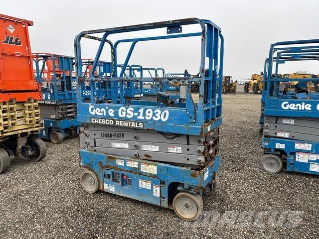 Genie GS1930 Nožnicové zdvíhacie plošiny