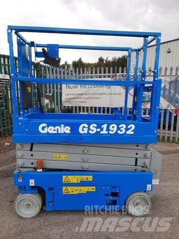 Genie GS1932 Nožnicové zdvíhacie plošiny