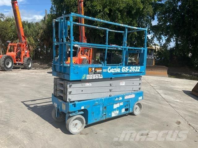 Genie GS2632 Nožnicové zdvíhacie plošiny
