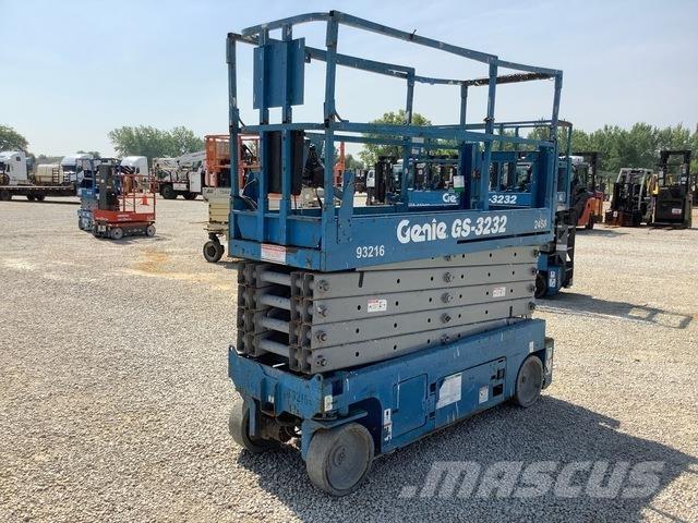 Genie GS3232 Nožnicové zdvíhacie plošiny