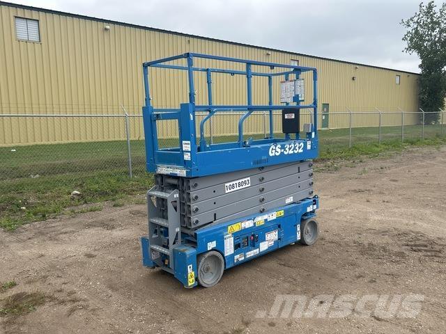 Genie GS3232 Nožnicové zdvíhacie plošiny
