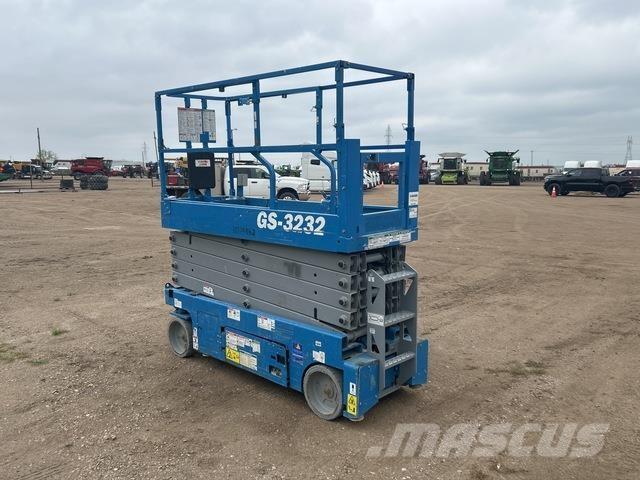 Genie GS3232 Nožnicové zdvíhacie plošiny