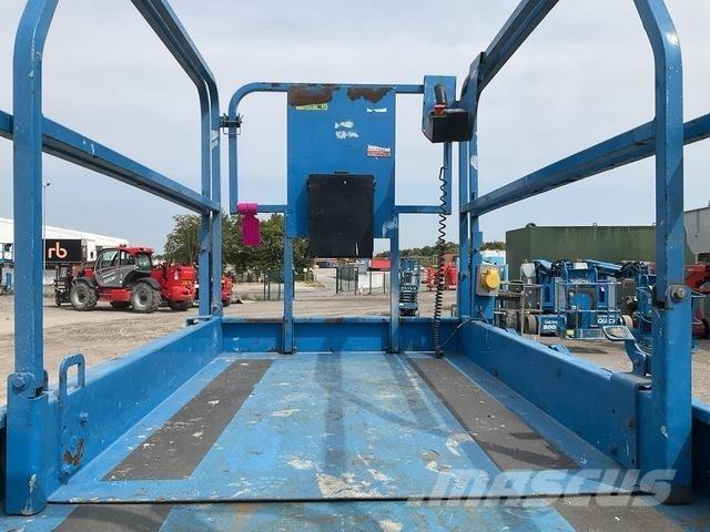 Genie GS3246 Nožnicové zdvíhacie plošiny