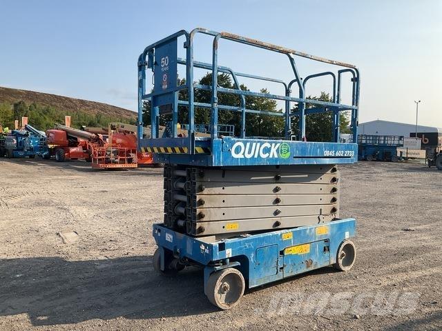 Genie GS4047 Nožnicové zdvíhacie plošiny