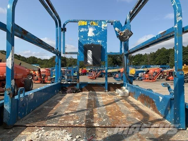 Genie GS4047 Nožnicové zdvíhacie plošiny