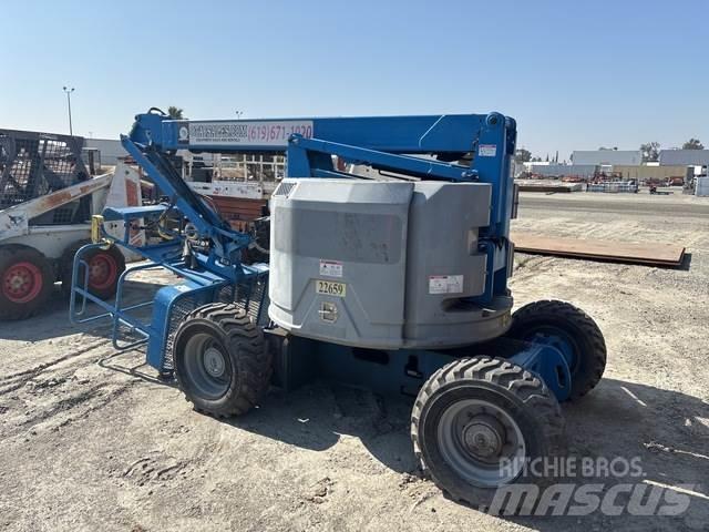 Genie Z-34/22 Kĺbové plošiny