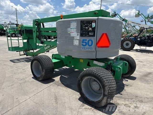 Genie Z-45/25 Kĺbové plošiny