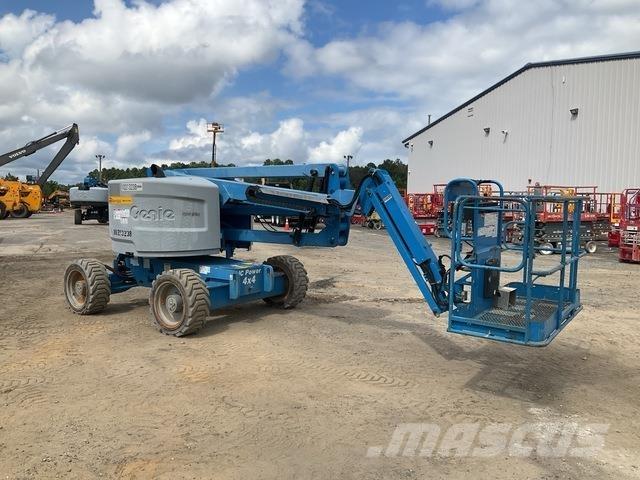 Genie Z-45/25J Kĺbové plošiny