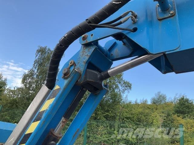 Genie Z-80/60 Kĺbové plošiny
