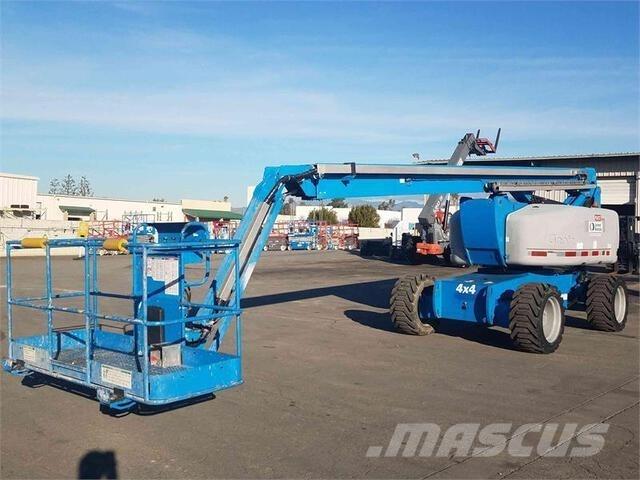 Genie Z-80/60 Kĺbové plošiny