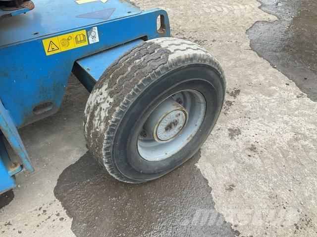 Genie Z45/25J Kĺbové plošiny