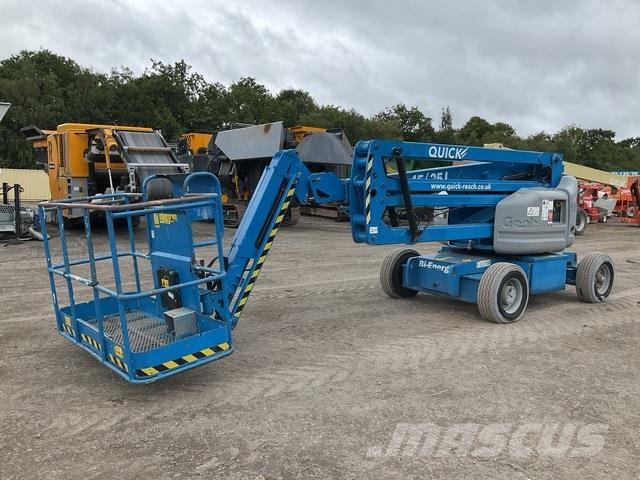 Genie Z45/25J Kĺbové plošiny