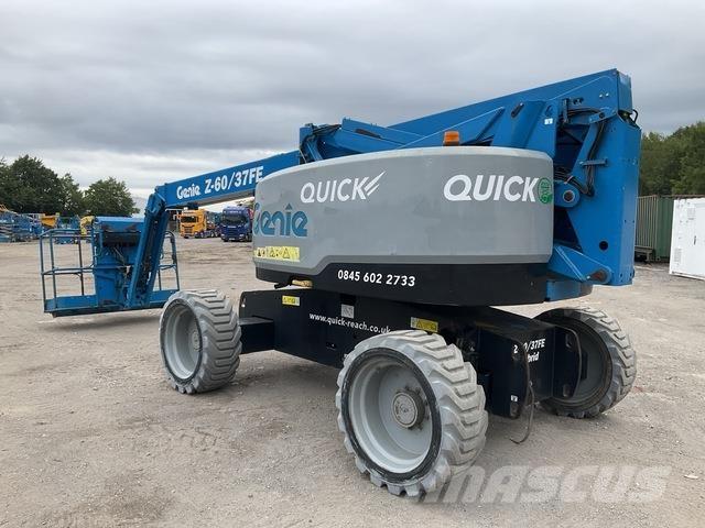 Genie Z60/37 Kĺbové plošiny