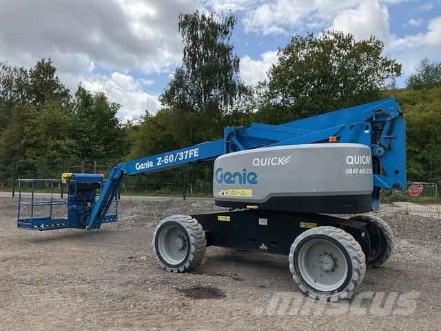 Genie Z60/37 Kĺbové plošiny