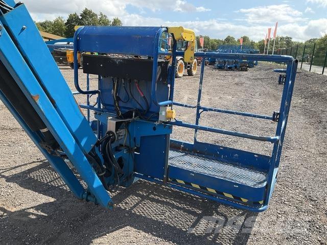 Genie Z60/37 Kĺbové plošiny