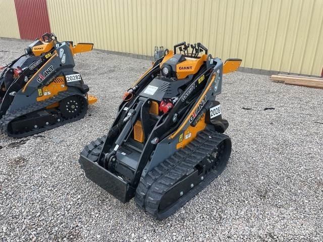 GiANT GS950T Šmykom riadené nakladače