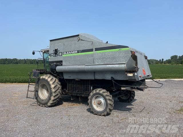Gleaner R50 Kombinované zberacie stroje