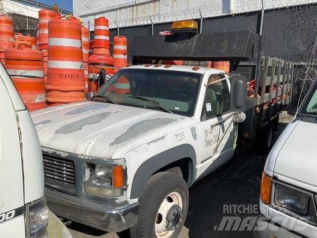 GMC 3500 Plošinové nákladné automobily/nákladné automobily so sklápacími bočnicami