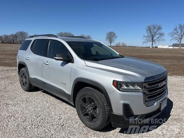 GMC Acadia Automobily