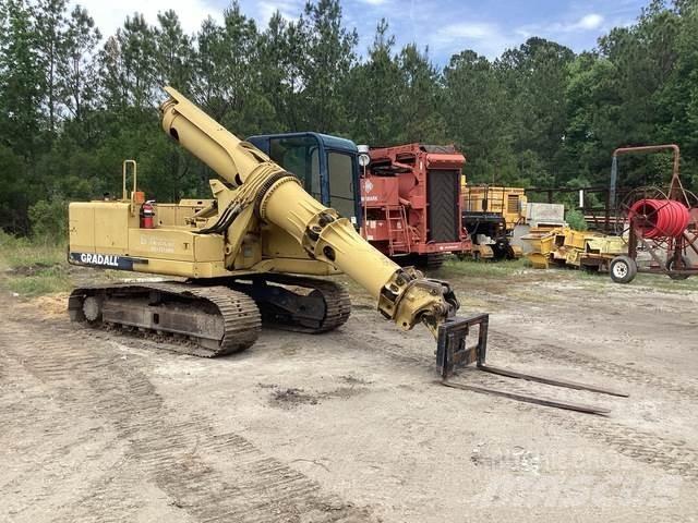 Gradall XL2200 Pásové rýpadlá