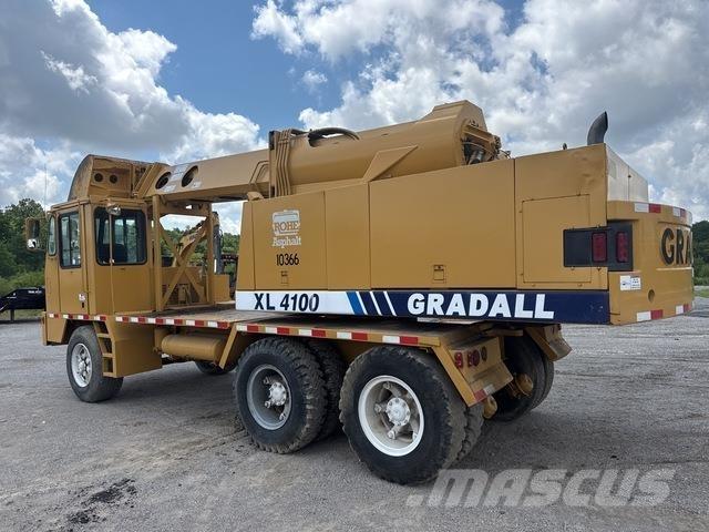 Gradall XL4100 Kolesové rýpadlá
