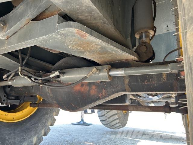 Grove RT700E Žeriavy pre ťažký terén