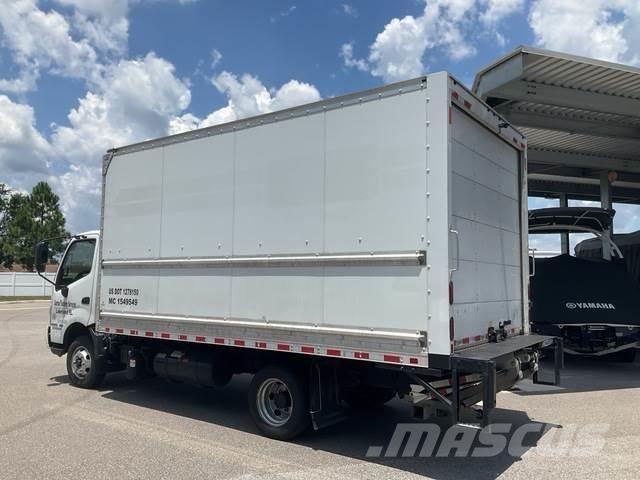 Hino 155 Skriňová nadstavba