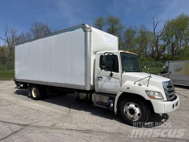 Hino 238 Skriňová nadstavba