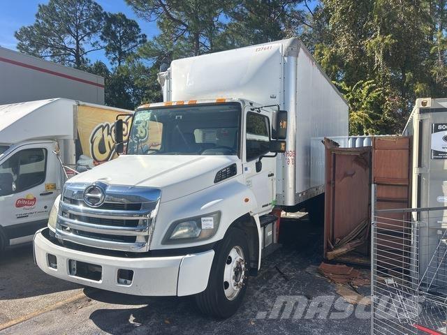 Hino 238 Skriňová nadstavba